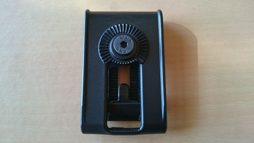 Adaptador rotativo IMI Defense para porta carregadores/coldre