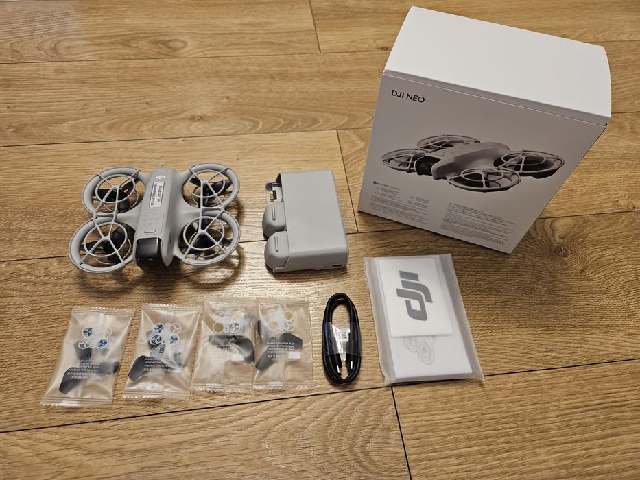 Dron DJI Neo + 3 aku + hub. Stan idealny