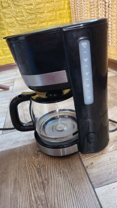 Крапельна кавоварка Teesa Aroma 100 Black