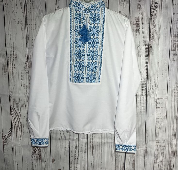 Вишиванка ручної роботи