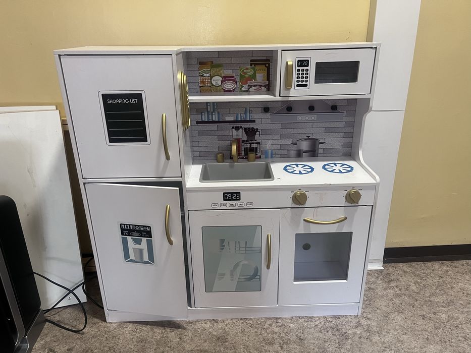 Kuchnia dziecięca drewniana