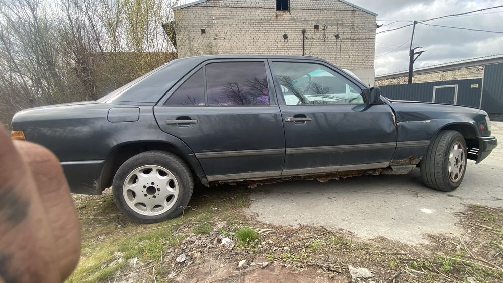продам мерседес 124