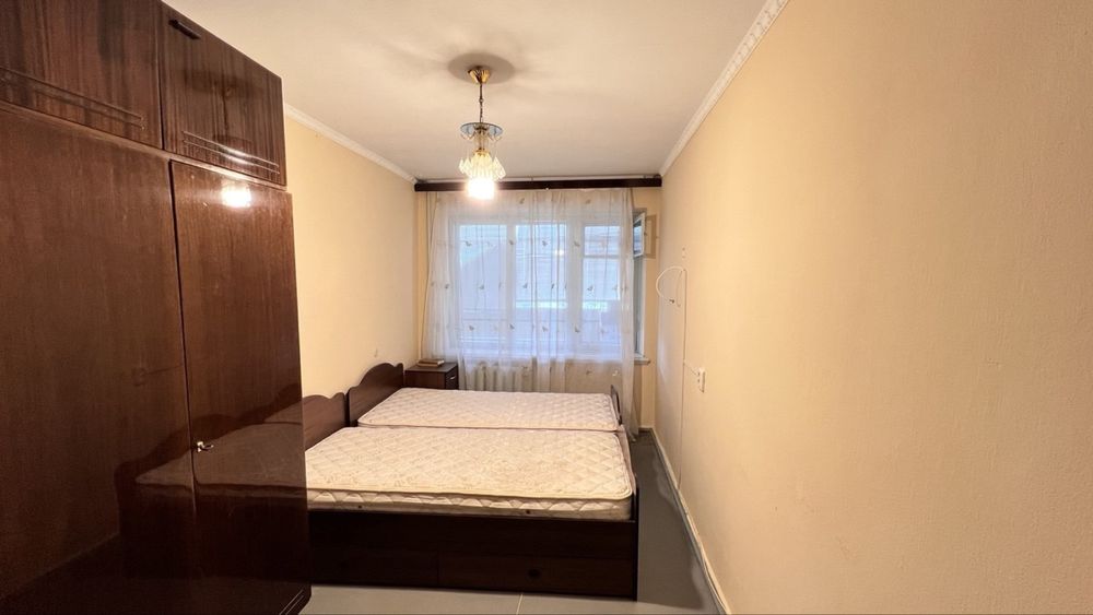 Продаж 2 к квартири Центр мiста