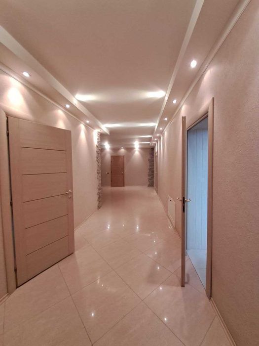 Продам  на Слободке!