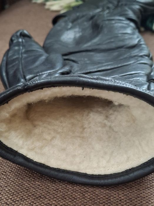 Шкіряні рукавиці,дуже теплі,на підкладці,натуральна шкіра