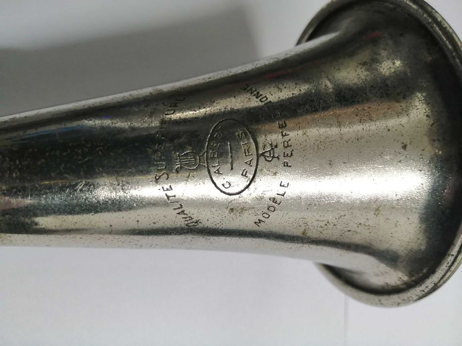 Clarinete de Metal em Sib com case