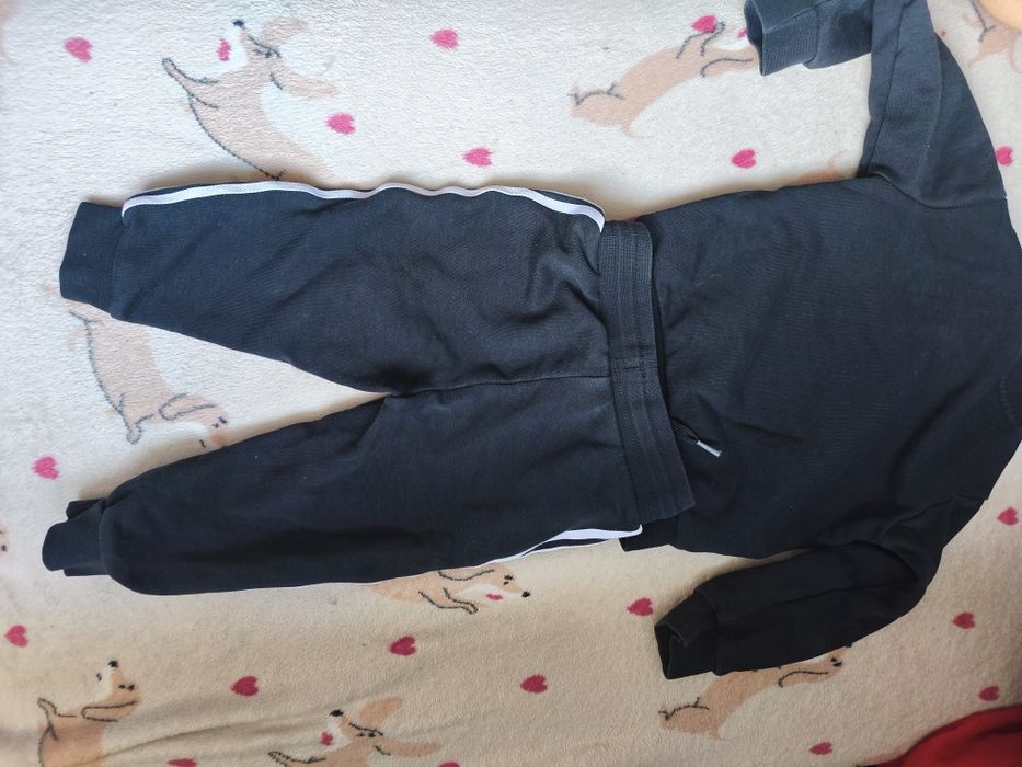 Dres dziecięcy Adidas