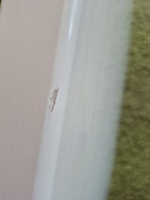 Mesa lacada alto brilho com base tulipa