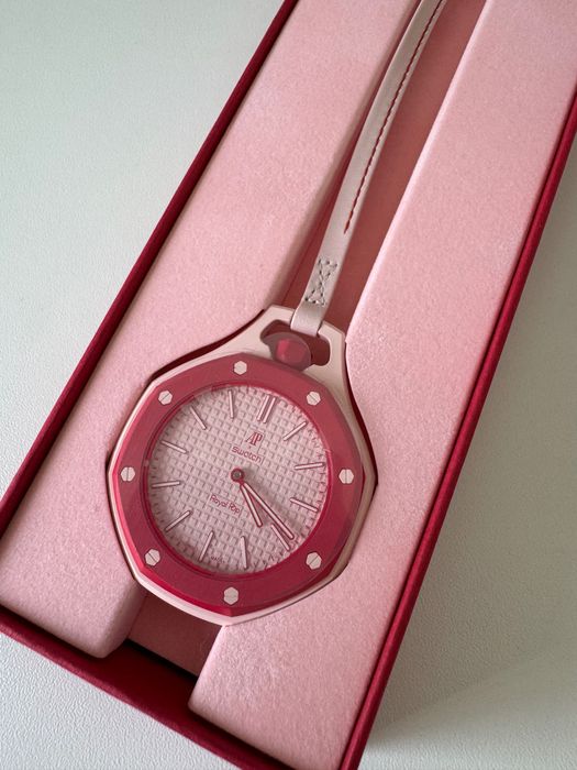 Audemars Piguet × Swatch Royal Pop ( AP Swatch ) годинник