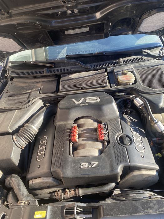 Продам Ауді а8 д2