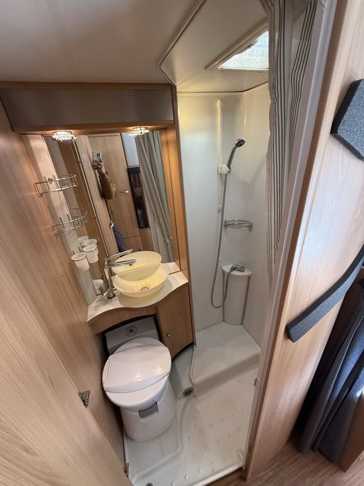 Autocaravana Ford  2.2 TDCi 140cv ano 2009 com AC