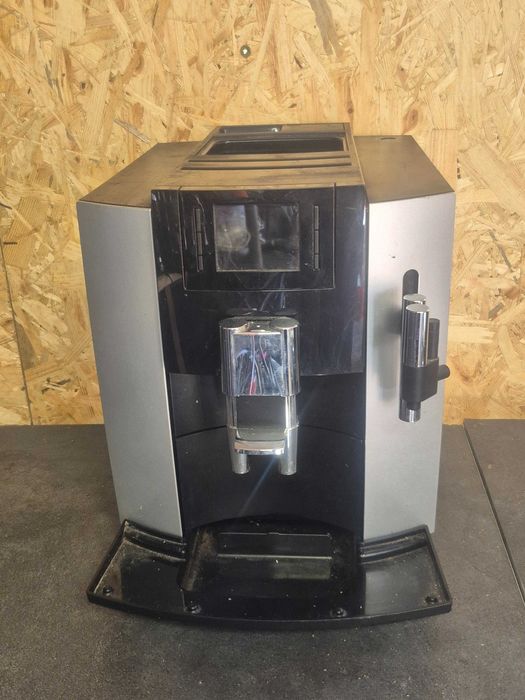 Ekspres Jura E8 / FVm
