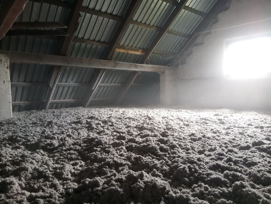 Ocieplenia poddaszy celulozą