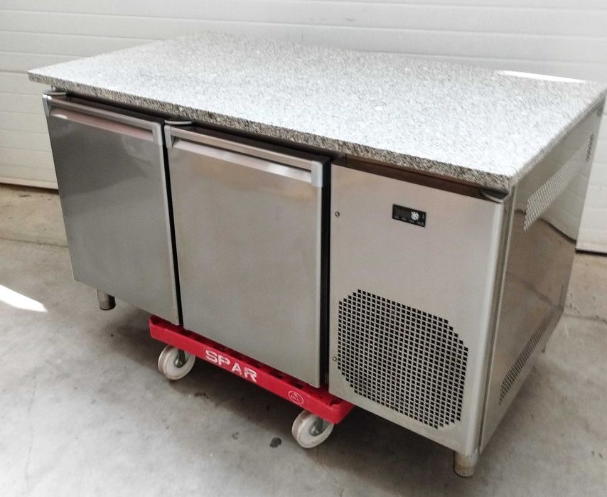 Bancada Pastelaria/Padaria "JORDÃO"  (usada)