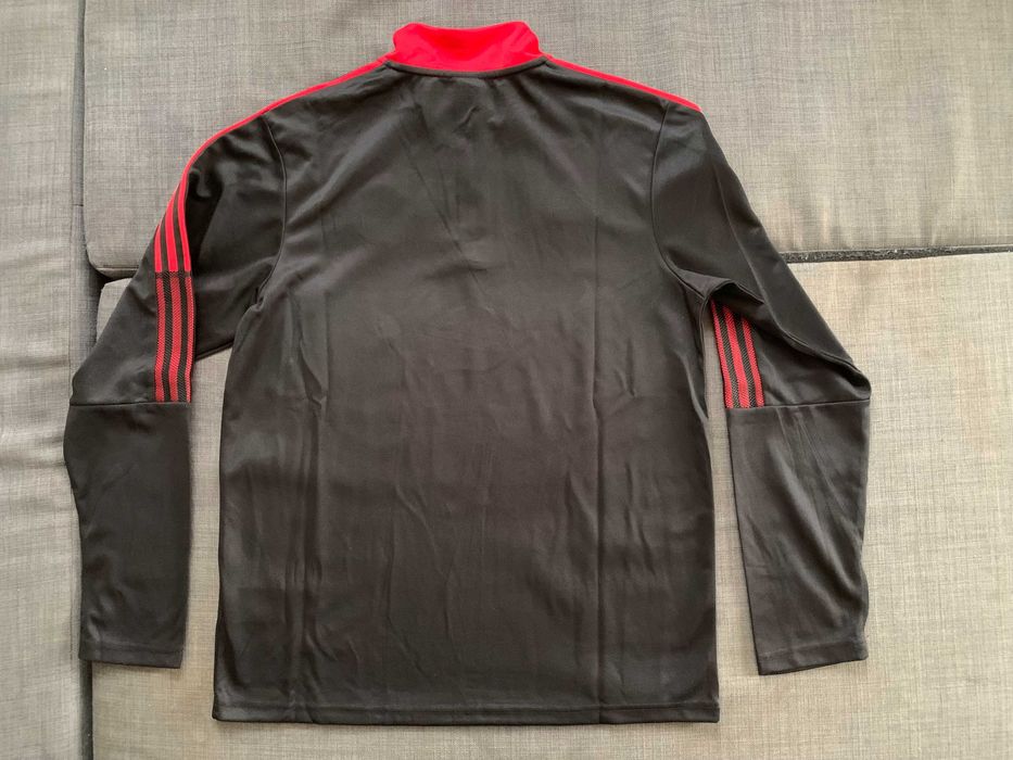Camisola preta de treino / aquecimento Manchester United 2021, 2022