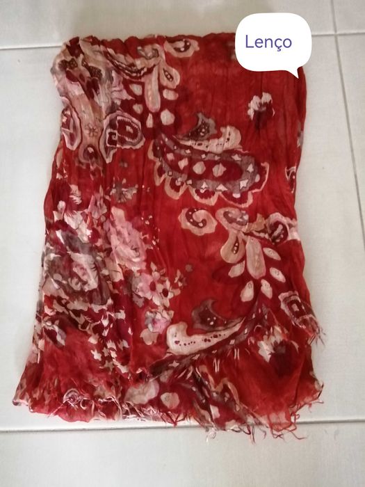 Pijama laranja, chapéu e saia Novos, Lenços e kispo