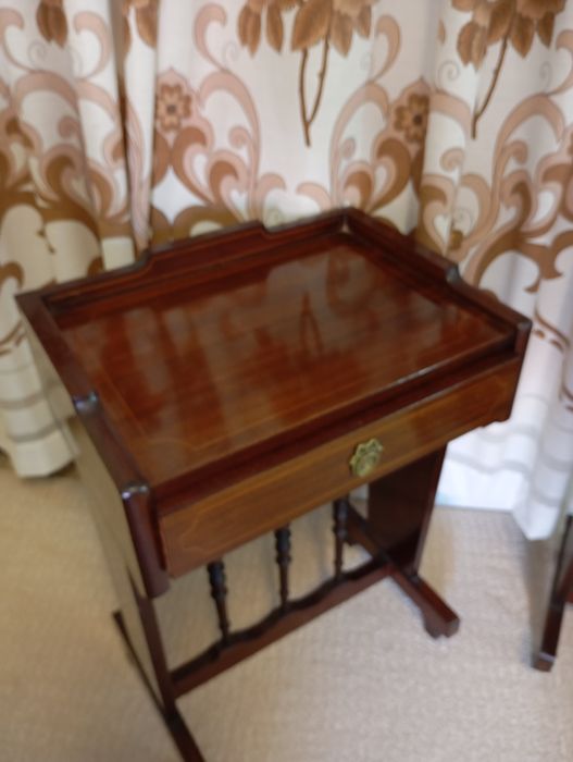 Mesas cabeceira estilo inglês