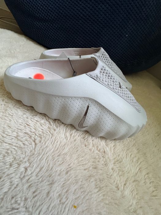 Nike Mind 001.