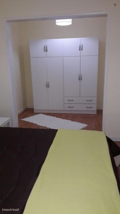 Apartamento com 2 quartos - localizado em Amadora Lisbon