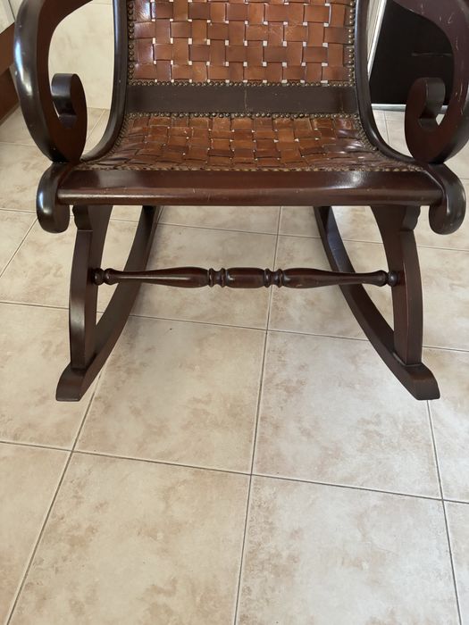 Cadeira de baloiço em pele Vintage