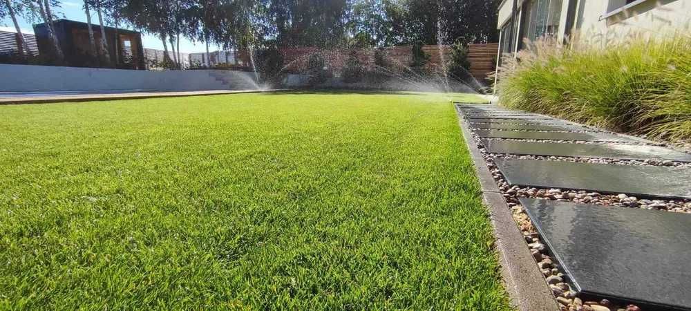 Ogrody - pielęgnacja - systemy nawadniania - trawniki