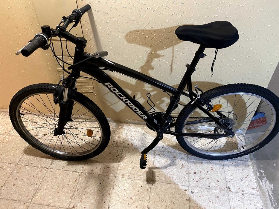 BIKE for sale with accessories in Braga
