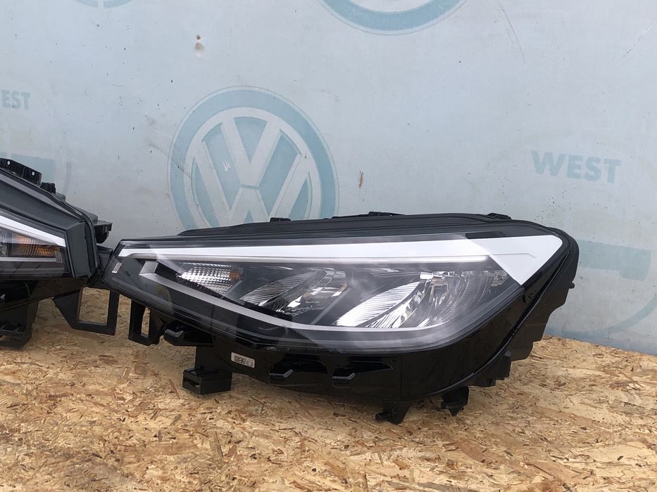 Фара фары VW ID4 11B941005 11B941006