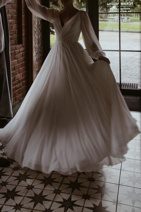 Весільна ідеальна сукня