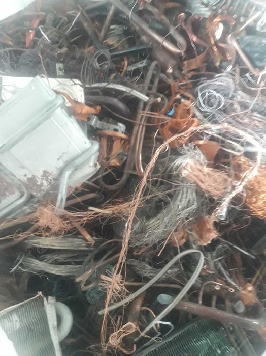 Кольоровий та чорний  металобрухт