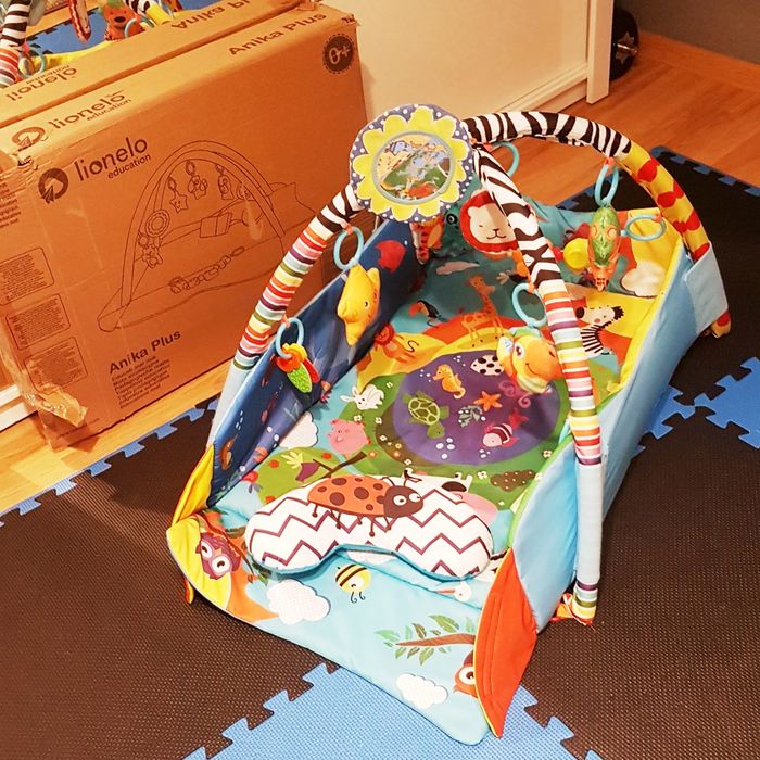 Duża mata edukacyjna czy dla dzieci interaktywna funkcja kojca zabawki