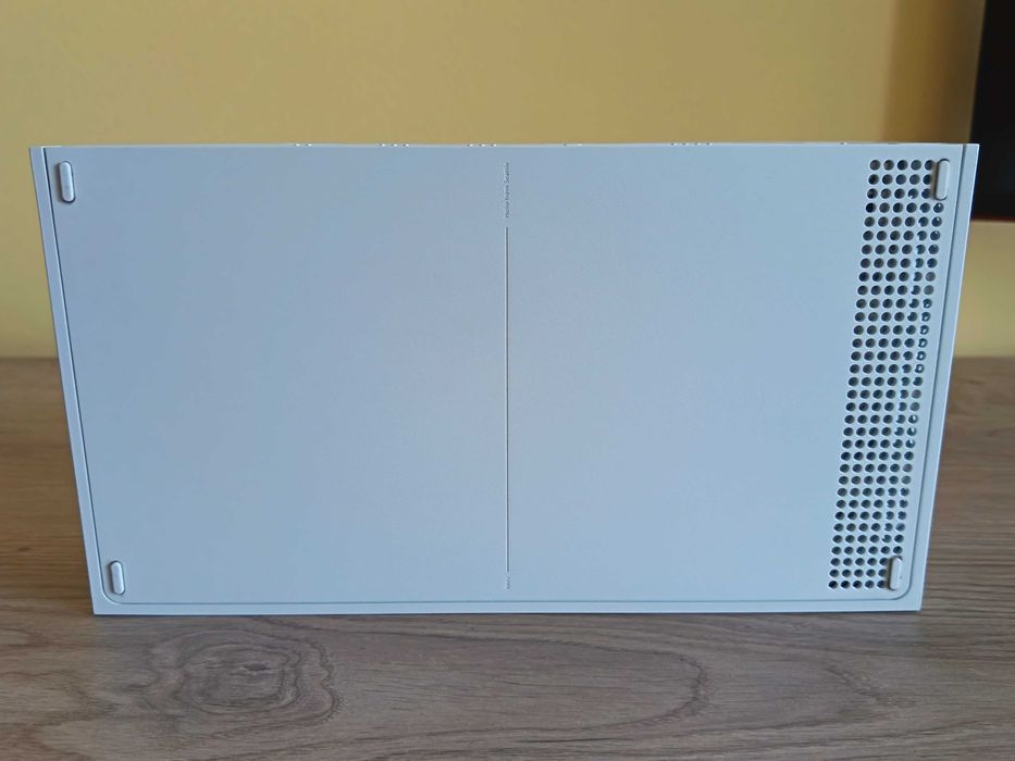 XBOX Series S + Comando + Bateria