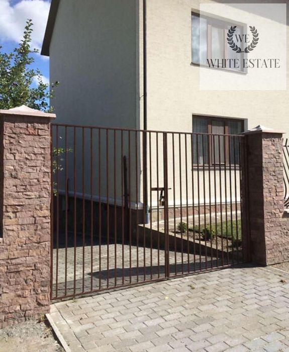 Продаж будинку район Дружба