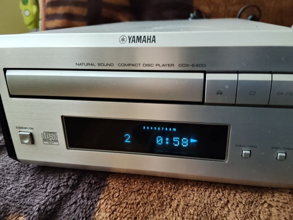 Yamaha pianocraft RX-E 600 MK2 .CDX-E 400