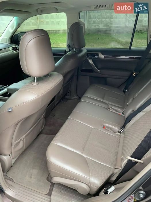 Продам Lexus GX 2011
