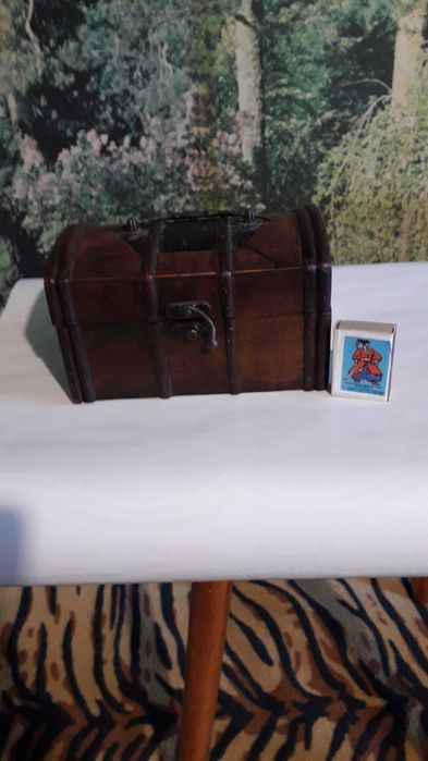 Цікавий сундучок...