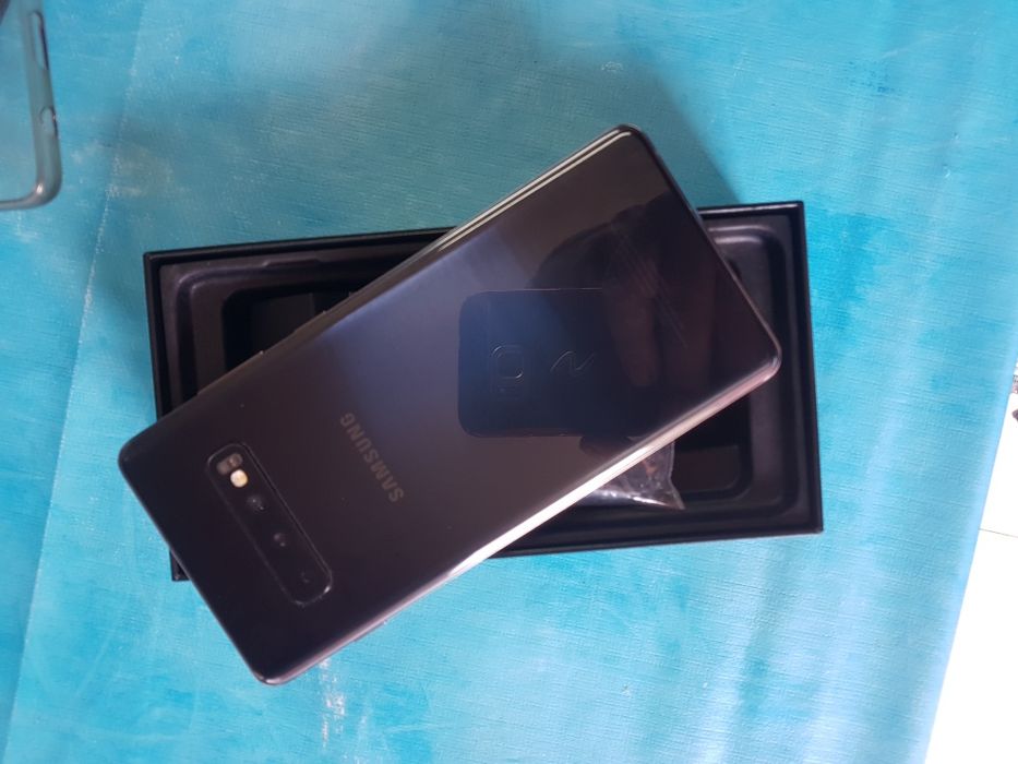 Samsung S10 plus desbloqueado dualsim com fatura e garantia + extras
