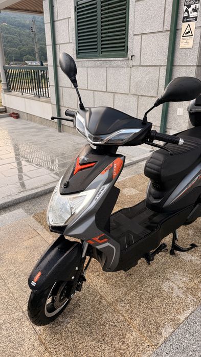 Scooter Elétrica GOOSE TWOL | 25 km/h | Apenas 173 km | 600€