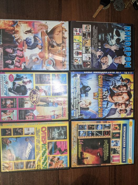 DVD диски комедии, звездный десант, хроники риддик, терминатор, сумерк
