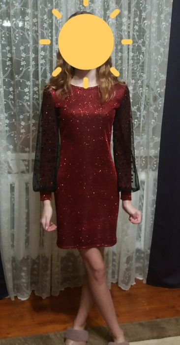 Нарядна сукня на дівчинку