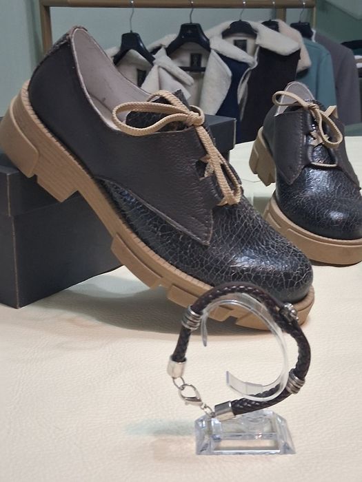 Sapato + cinto + pulseira