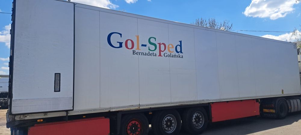 Schmitz Cargobull SKO 24  Chłodnia hakówka