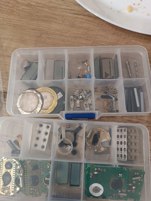 Stre zegarek typu Montana Levis Kassel melodyjki