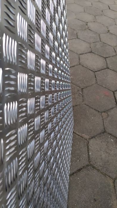 Blacha aluminiowa ryflowana 1250/800/3
