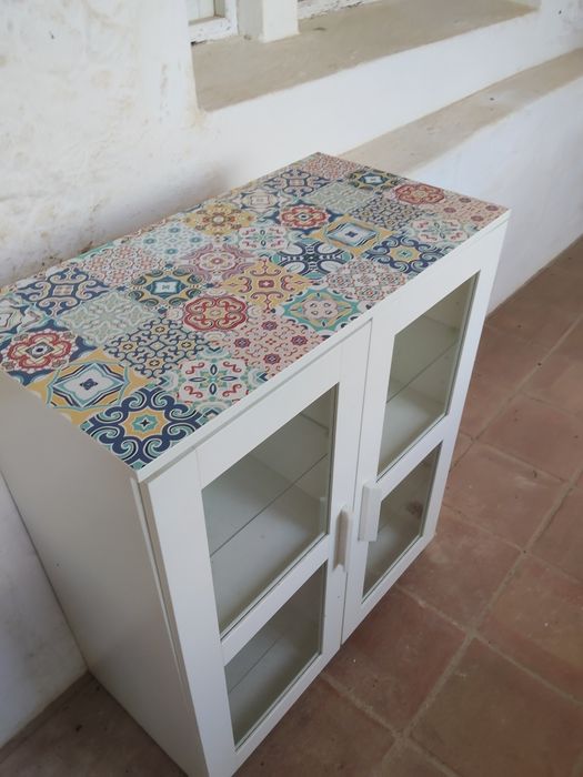 Armário vitrine IKEA Brimnes