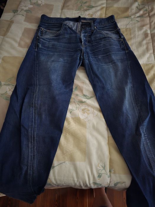 Dois pares calças levis engineered originais em bom estado