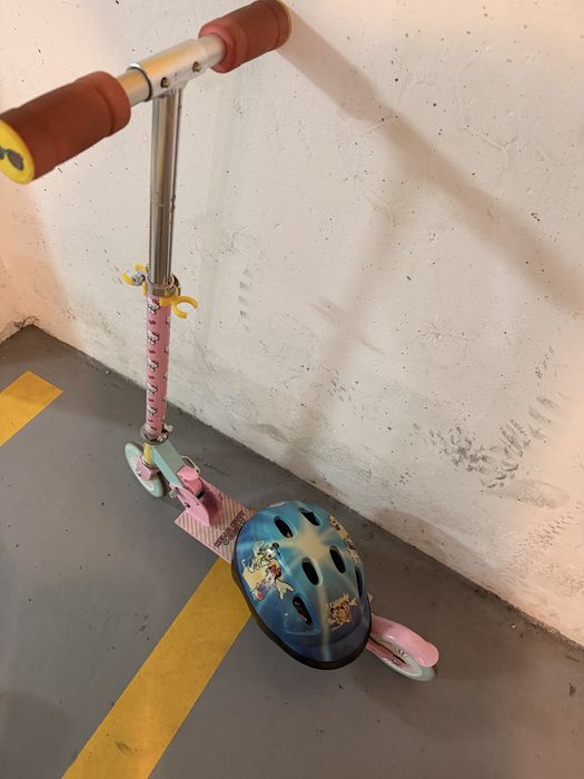 Trotinete criança + capacete