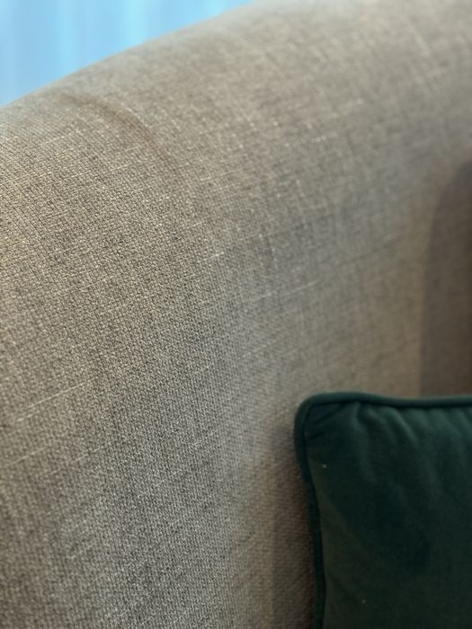 Dois sofás com design e criacao propria