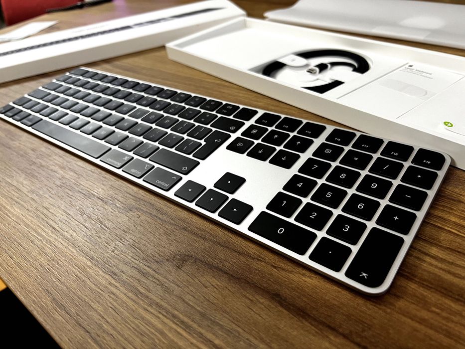 Apple Magic Keyboard USB-C Touch ID Black (2024) Idealny Stan, Paragon