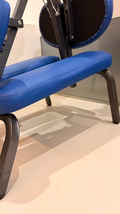 Cadeira de massagem profissional – praticamente nova, ideal para clínica de fisioterapia / spa / estúdio de recuperação física