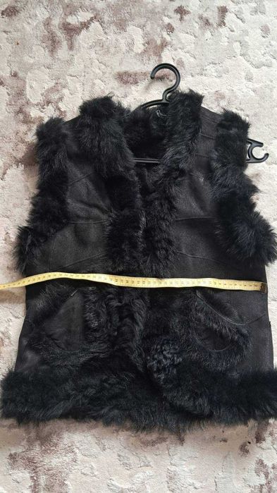 теплая натуральная жилетка